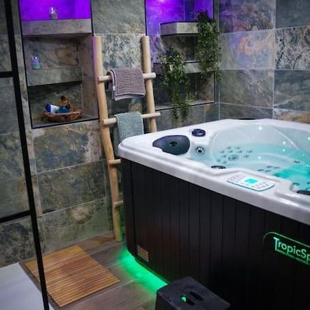 Nuit De La Sagesse "Jacuzzi Terrasse Et Parking Prive" Apartment Руан Екстериор снимка