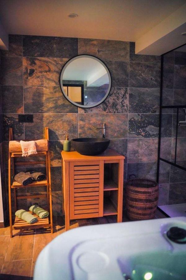 Nuit De La Sagesse "Jacuzzi Terrasse Et Parking Prive" Apartment Руан Екстериор снимка